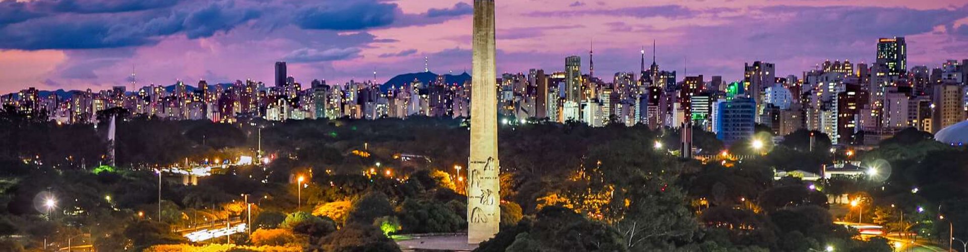 Sao Paulo Metro entrance with passengers