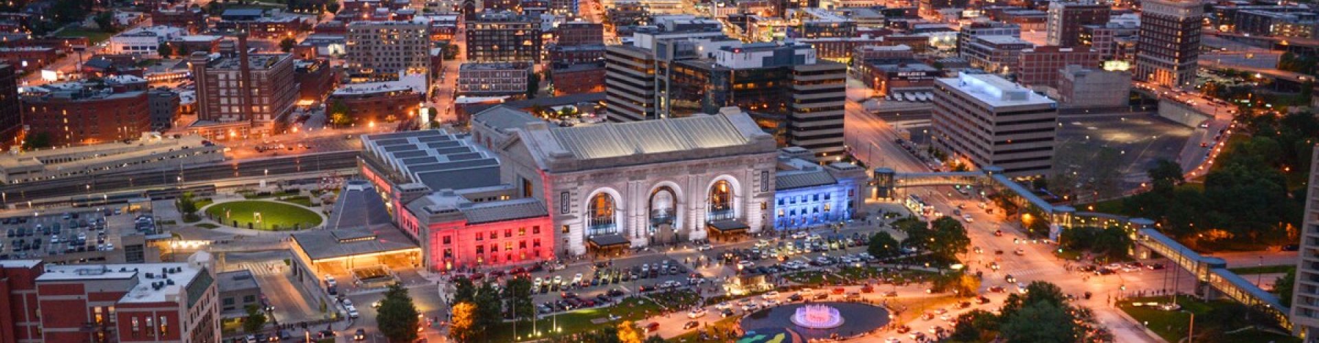 Evening riverside view of Kansas City, MO, US