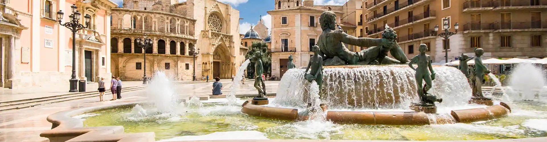 Evening riverside in Valencia, ES