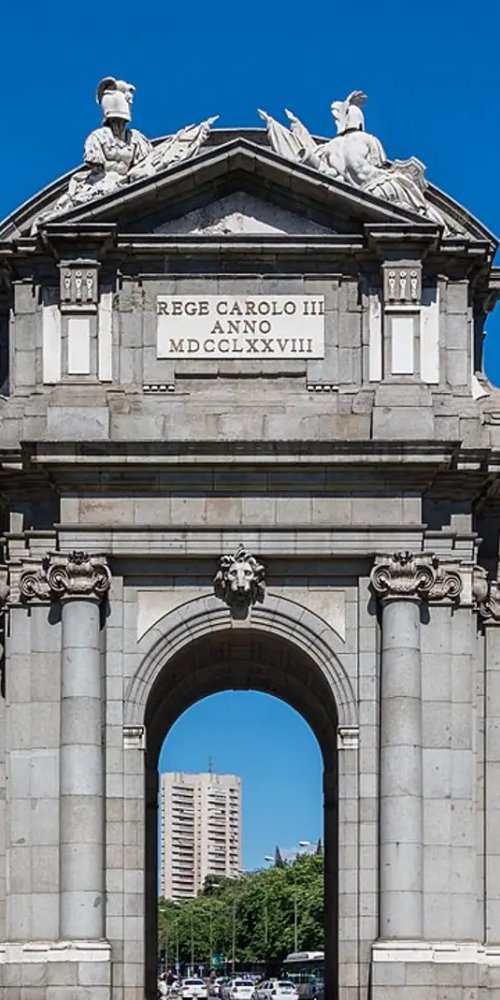Metro map and city biking in Madrid