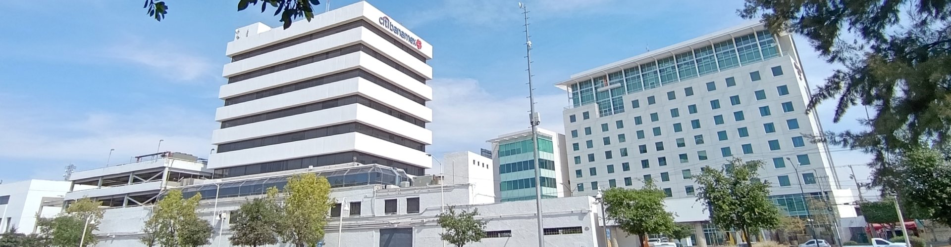 Evening riverside shot of León, MX